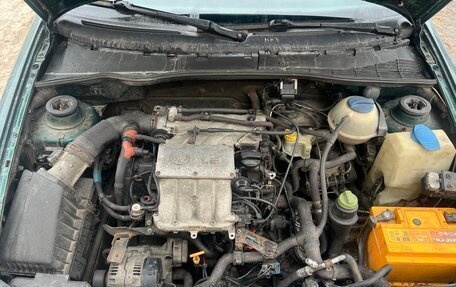 Volkswagen Polo III рестайлинг, 1999 год, 250 000 рублей, 12 фотография