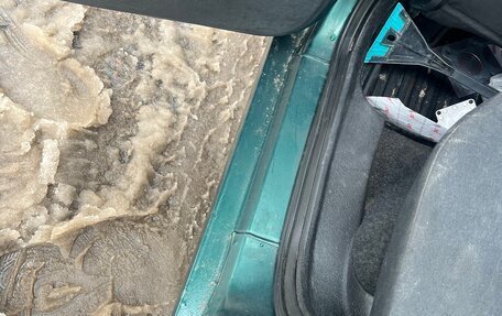 Volkswagen Polo III рестайлинг, 1999 год, 250 000 рублей, 11 фотография