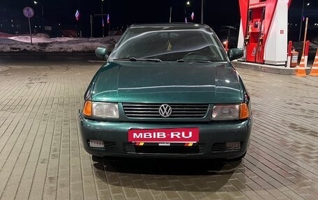 Volkswagen Polo III рестайлинг, 1999 год, 250 000 рублей, 2 фотография