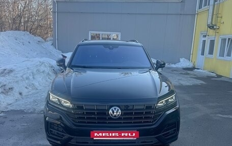 Volkswagen Touareg III, 2019 год, 5 500 000 рублей, 3 фотография