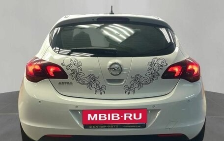 Opel Astra J, 2011 год, 750 000 рублей, 3 фотография