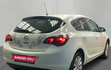 Opel Astra J, 2011 год, 750 000 рублей, 4 фотография