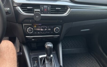 Mazda 6, 2015 год, 1 430 000 рублей, 9 фотография