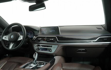 BMW 7 серия, 2022 год, 8 750 000 рублей, 14 фотография