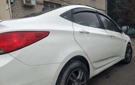 Hyundai Solaris II рестайлинг, 2012 год, 415 000 рублей, 6 фотография