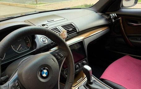 BMW 1 серия, 2010 год, 650 000 рублей, 6 фотография