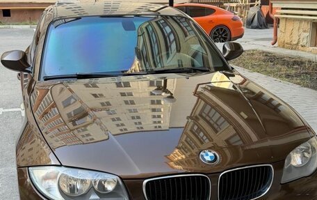 BMW 1 серия, 2010 год, 650 000 рублей, 2 фотография