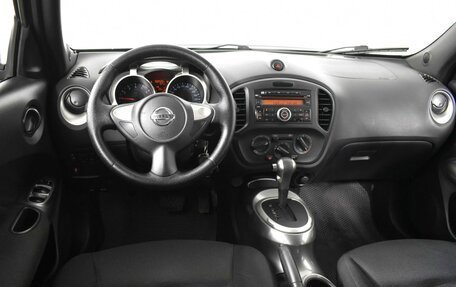 Nissan Juke II, 2014 год, 867 200 рублей, 6 фотография