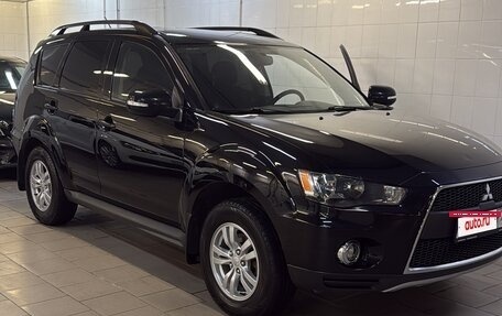 Mitsubishi Outlander III рестайлинг 3, 2011 год, 1 100 000 рублей, 3 фотография