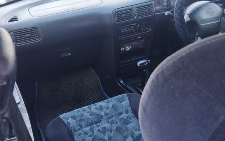 Nissan Wingroad I, 1998 год, 235 000 рублей, 2 фотография