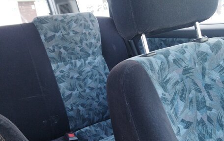 Nissan Wingroad I, 1998 год, 235 000 рублей, 6 фотография