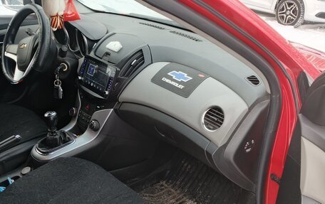 Chevrolet Cruze II, 2013 год, 800 000 рублей, 11 фотография