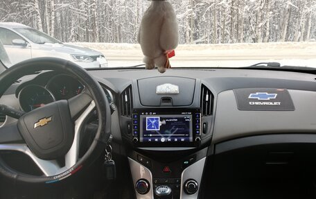 Chevrolet Cruze II, 2013 год, 800 000 рублей, 12 фотография