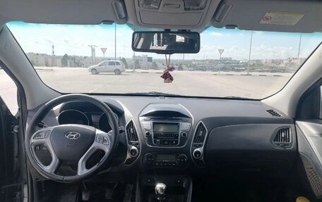 Hyundai ix35 I рестайлинг, 2010 год, 1 099 000 рублей, 5 фотография