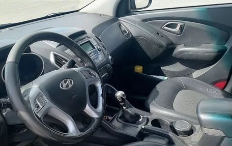 Hyundai ix35 I рестайлинг, 2010 год, 1 099 000 рублей, 10 фотография