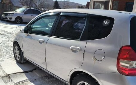 Honda Fit III, 2001 год, 520 000 рублей, 4 фотография