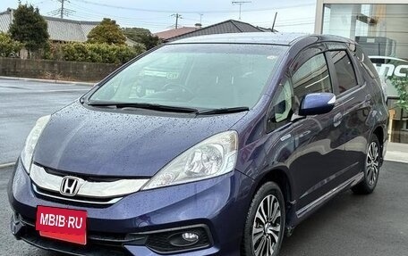 Honda Fit Shuttle I рестайлинг, 2015 год, 690 000 рублей, 1 фотография