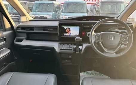 Honda Stepwgn IV, 2022 год, 1 733 069 рублей, 7 фотография