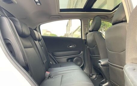 Honda Vezel, 2020 год, 1 490 000 рублей, 7 фотография