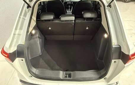 Honda Vezel, 2023 год, 2 200 000 рублей, 11 фотография