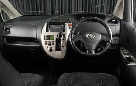 Toyota Ractis I, 2009 год, 749 000 рублей, 6 фотография