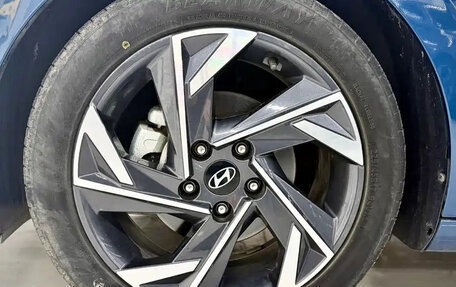 Hyundai Elantra, 2023 год, 1 800 077 рублей, 23 фотография