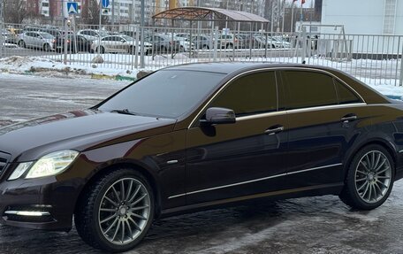 Mercedes-Benz E-Класс, 2012 год, 1 670 000 рублей, 2 фотография