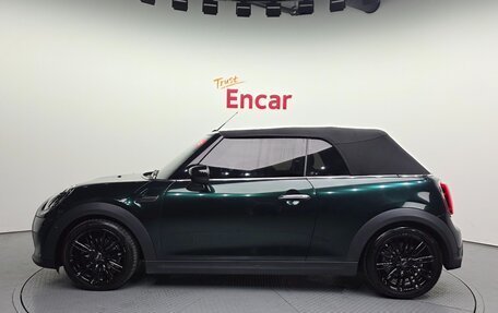 MINI Cabrio, 2024 год, 2 700 000 рублей, 3 фотография