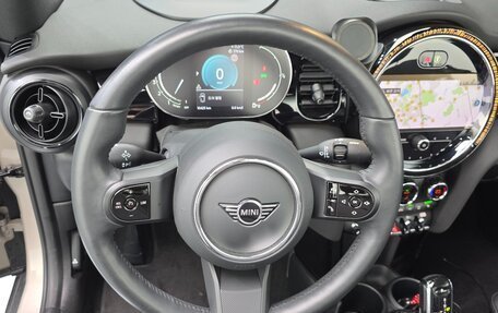 MINI Cabrio, 2024 год, 2 700 000 рублей, 14 фотография