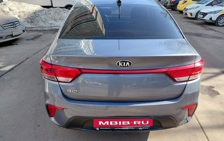 KIA Rio IV, 2018 год, 1 100 000 рублей, 4 фотография