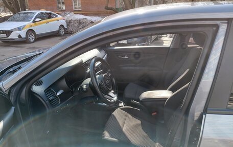 KIA Rio IV, 2018 год, 1 100 000 рублей, 10 фотография