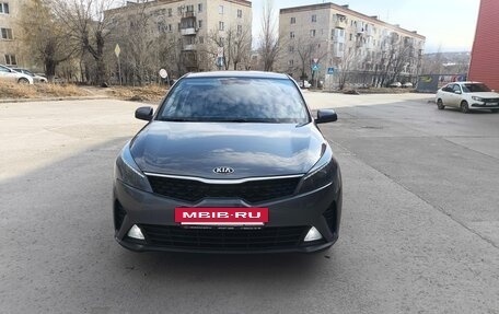 KIA Rio IV, 2021 год, 1 950 000 рублей, 5 фотография