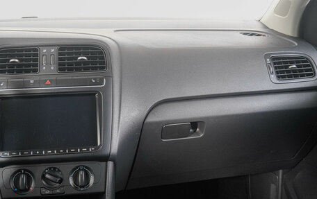 Volkswagen Polo VI (EU Market), 2011 год, 769 000 рублей, 15 фотография