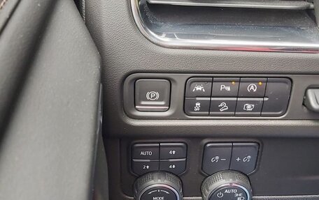 Chevrolet Tahoe IV, 2022 год, 10 000 000 рублей, 20 фотография