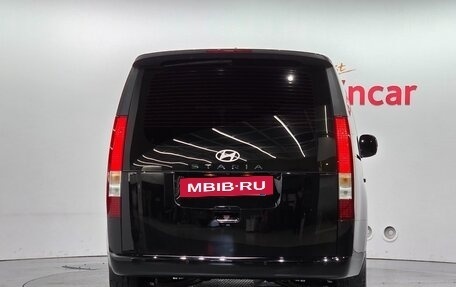 Hyundai Staria, 2025 год, 5 950 000 рублей, 4 фотография