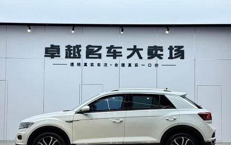 Volkswagen T-Roc I, 2021 год, 1 570 000 рублей, 4 фотография