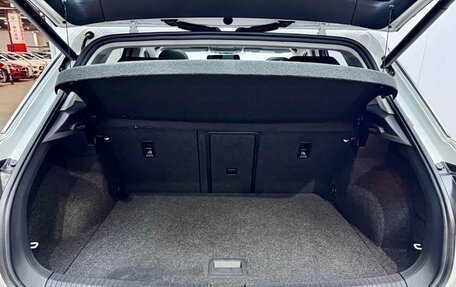 Volkswagen T-Roc I, 2021 год, 1 570 000 рублей, 28 фотография