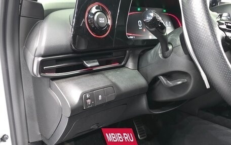 Hyundai Avante, 2024 год, 1 850 000 рублей, 10 фотография