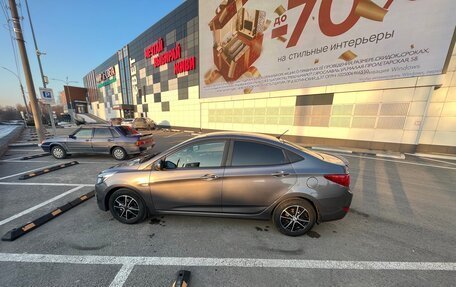 Hyundai Solaris II рестайлинг, 2016 год, 900 000 рублей, 3 фотография