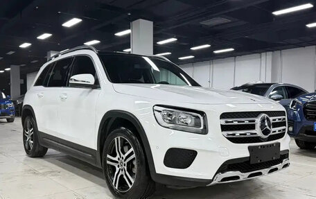 Mercedes-Benz GLB, 2023 год, 2 656 000 рублей, 3 фотография