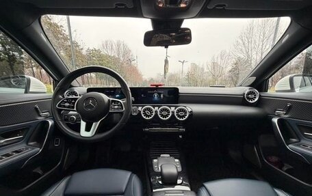 Mercedes-Benz A-Класс, 2021 год, 1 500 000 рублей, 10 фотография