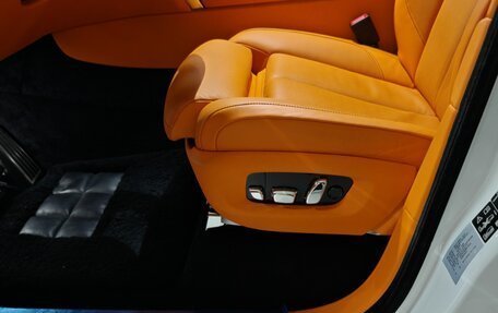 Rolls-Royce Cullinan, 2022 год, 32 000 000 рублей, 5 фотография