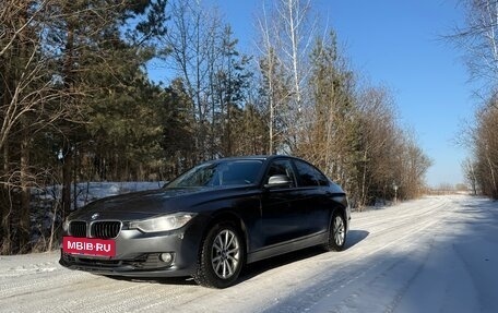 BMW 3 серия, 2015 год, 1 250 000 рублей, 13 фотография