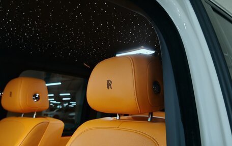 Rolls-Royce Cullinan, 2022 год, 32 000 000 рублей, 6 фотография