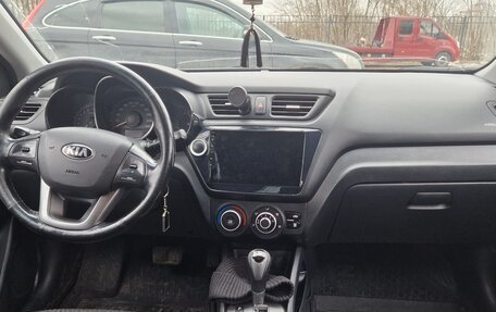 KIA Rio III рестайлинг, 2014 год, 650 000 рублей, 3 фотография