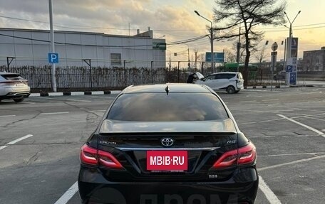 Toyota Crown, 2018 год, 3 990 000 рублей, 2 фотография