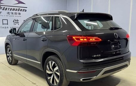 Volkswagen Touran III, 2023 год, 2 238 000 рублей, 4 фотография