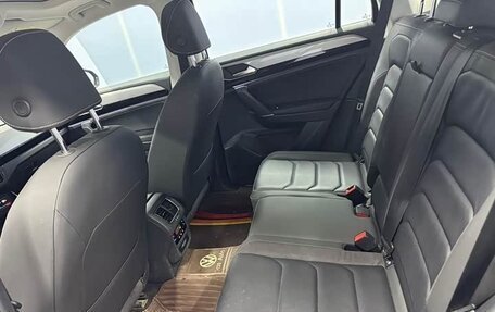 Volkswagen Touran III, 2023 год, 2 238 000 рублей, 9 фотография