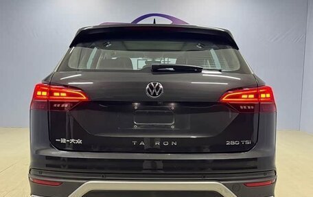 Volkswagen Touran III, 2023 год, 2 238 000 рублей, 5 фотография