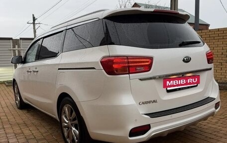 KIA Carnival III, 2020 год, 3 250 000 рублей, 6 фотография